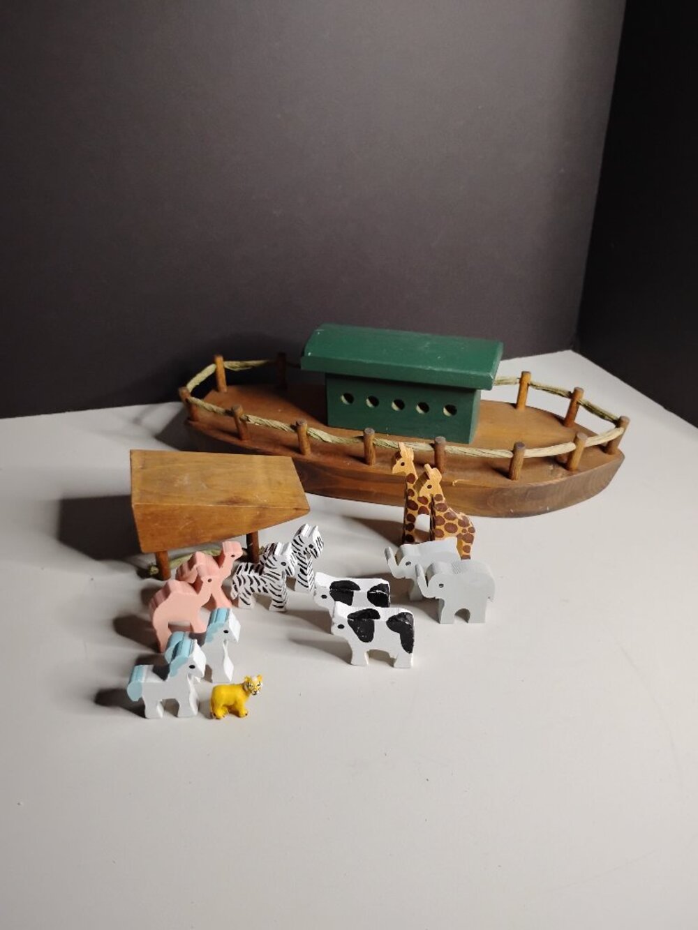 Noah's Ark Wooden Toy Set 12 Animals & Ark with Ramp